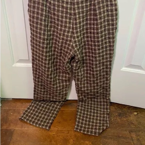 Matching Set Pants and Crop Top - Picture 2 of 3